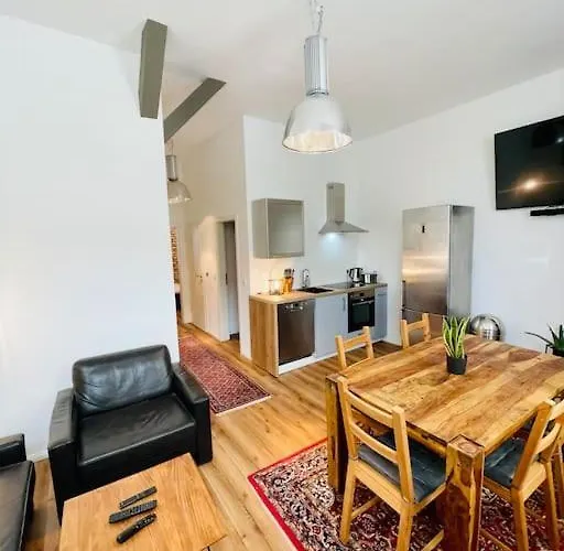 Charmantes Apartment In Zentraler Lage